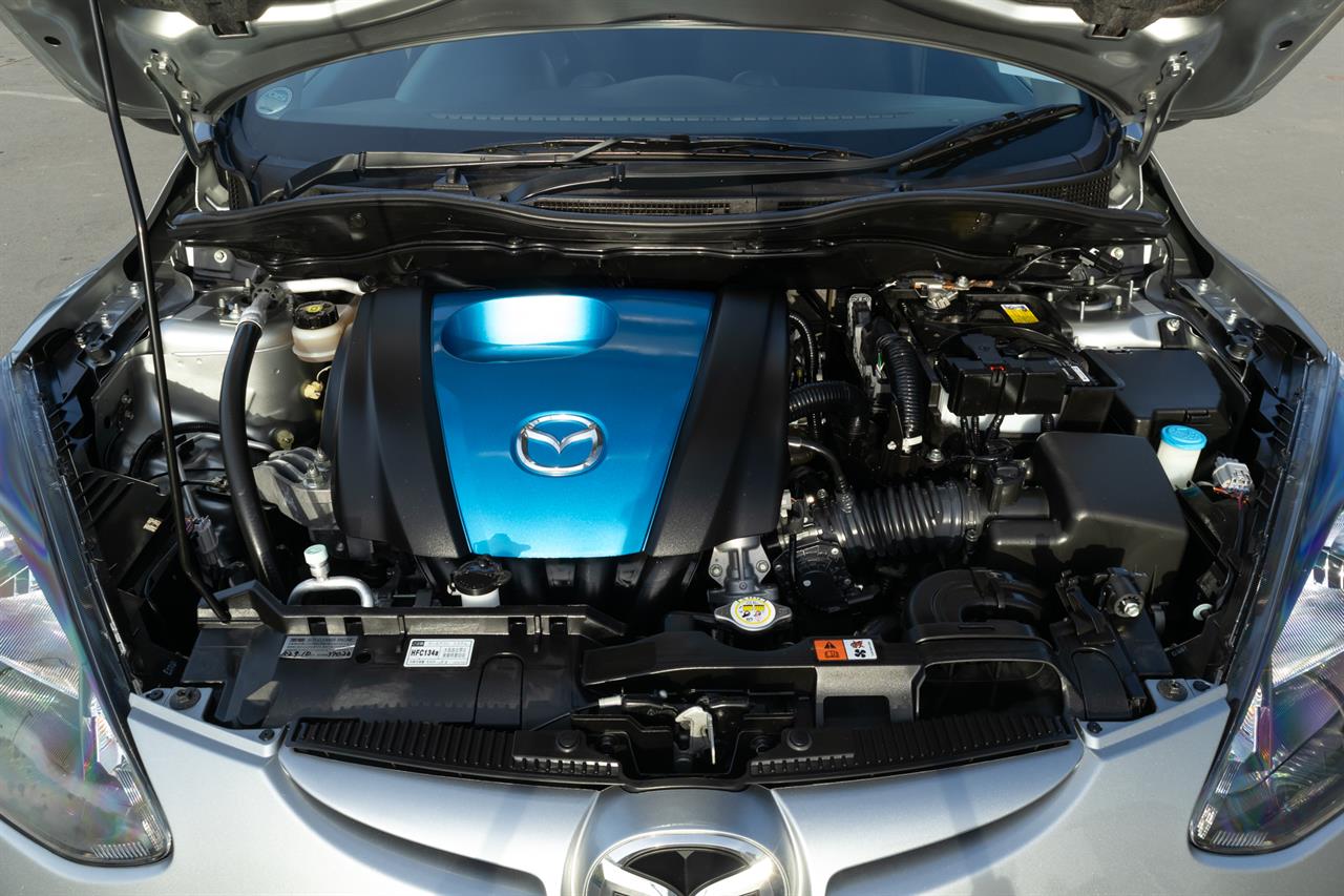 2012 Mazda Demio