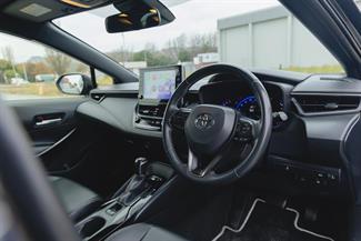 2020 Toyota Corolla - Thumbnail