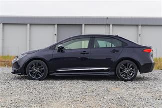 2020 Toyota Corolla - Thumbnail