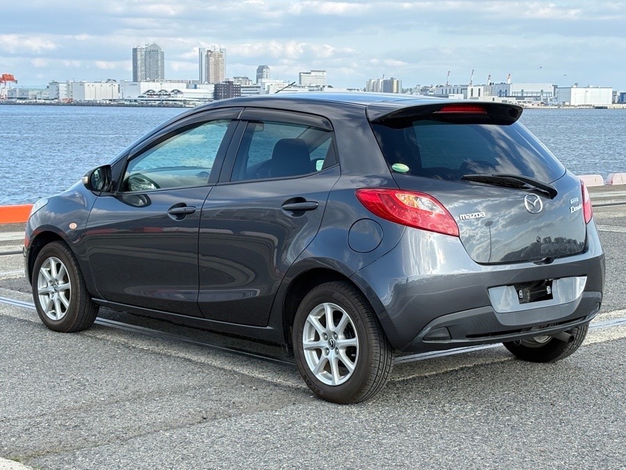 2013 Mazda Demio
