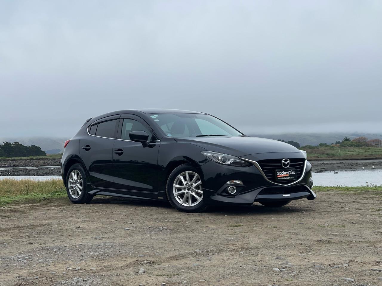 2014 Mazda Axela
