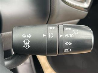 2014 Mazda Axela - Thumbnail