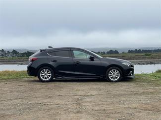 2014 Mazda Axela - Thumbnail