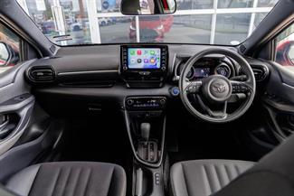 2020 Toyota Yaris - Thumbnail