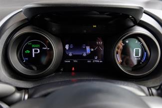 2020 Toyota Yaris - Thumbnail