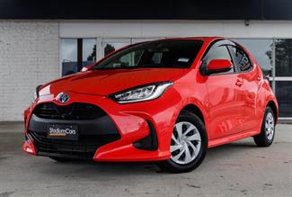 2020 Toyota Yaris - Thumbnail