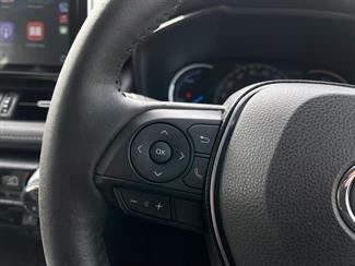 2019 Toyota RAV4 - Thumbnail