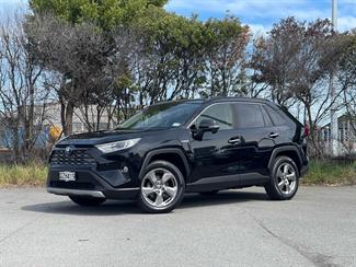 2019 Toyota RAV4 - Thumbnail