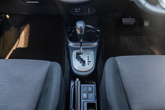 2015 Toyota Vitz - Thumbnail