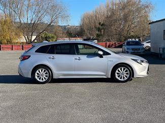 2020 Toyota Corolla - Thumbnail
