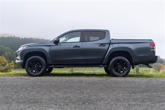 2024 Mitsubishi Triton - Thumbnail
