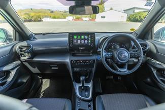 2024 Toyota Yaris Cross - Thumbnail