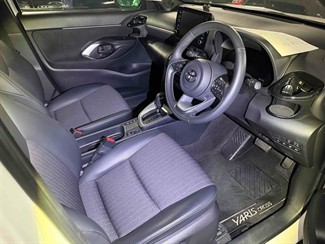2024 Toyota Yaris Cross - Thumbnail