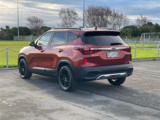 2021 Kia Seltos - Thumbnail