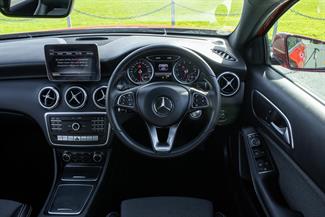 2018 Mercedes-Benz A180 - Thumbnail