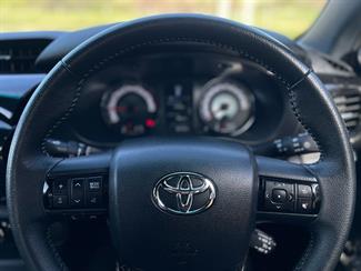 2019 Toyota Hilux - Thumbnail
