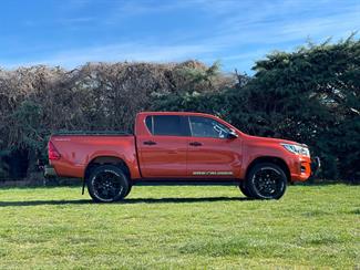 2019 Toyota Hilux - Thumbnail