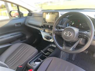 2022 Toyota AQUA - Thumbnail