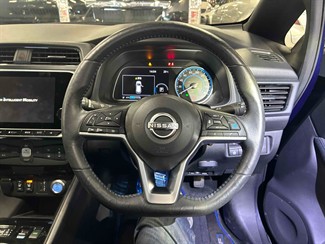 2022 Nissan Leaf - Thumbnail