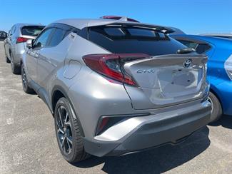 2018 Toyota C-HR - Thumbnail