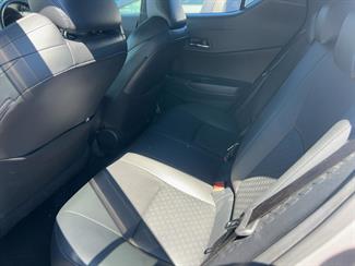 2018 Toyota C-HR - Thumbnail
