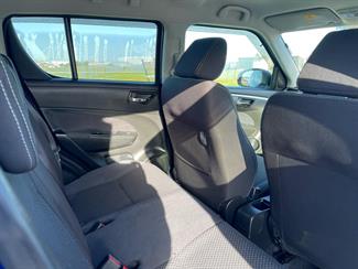 2015 Suzuki Swift - Thumbnail