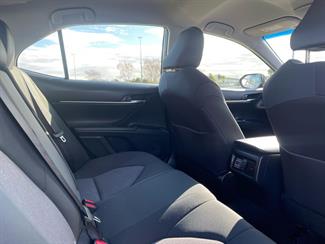 2018 Toyota Camry - Thumbnail