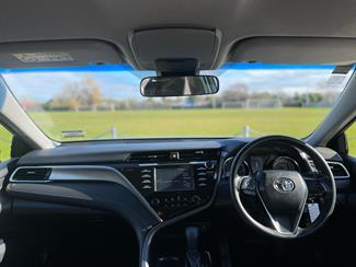 2018 Toyota Camry - Thumbnail