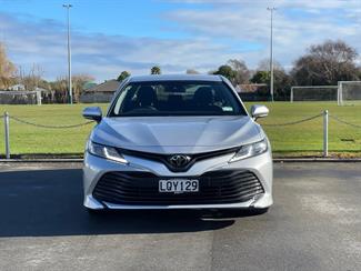 2018 Toyota Camry - Thumbnail