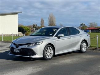 2018 Toyota Camry - Thumbnail