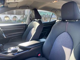 2018 Toyota Camry - Thumbnail