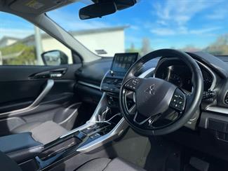 2023 Mitsubishi Eclipse Cross - Thumbnail