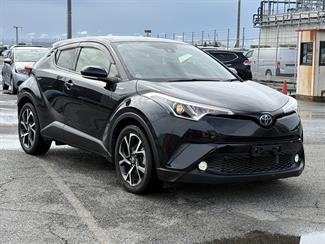 2017 Toyota C-HR - Thumbnail