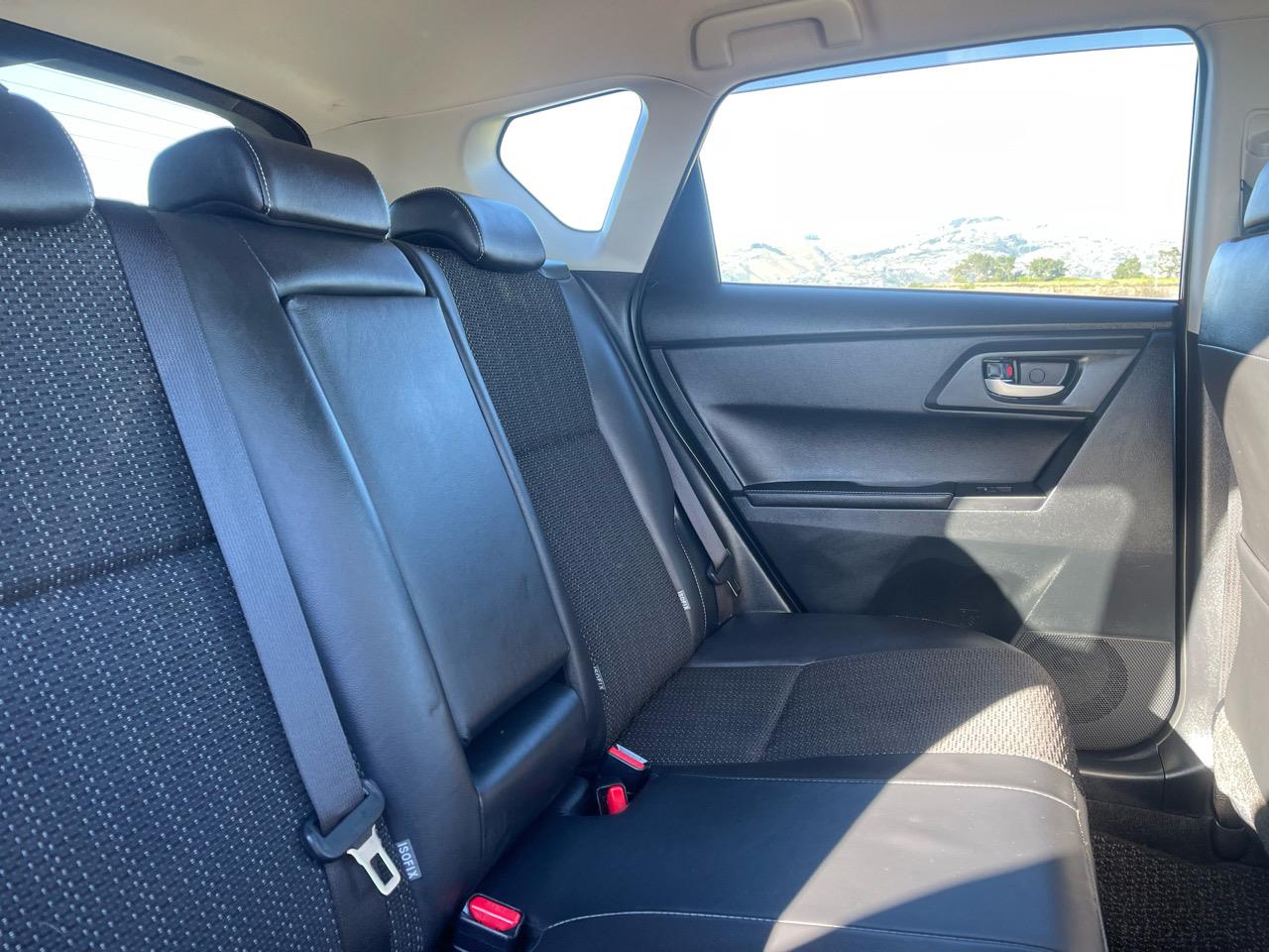 2017 Toyota Auris