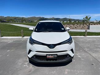 2018 Toyota C-HR - Thumbnail
