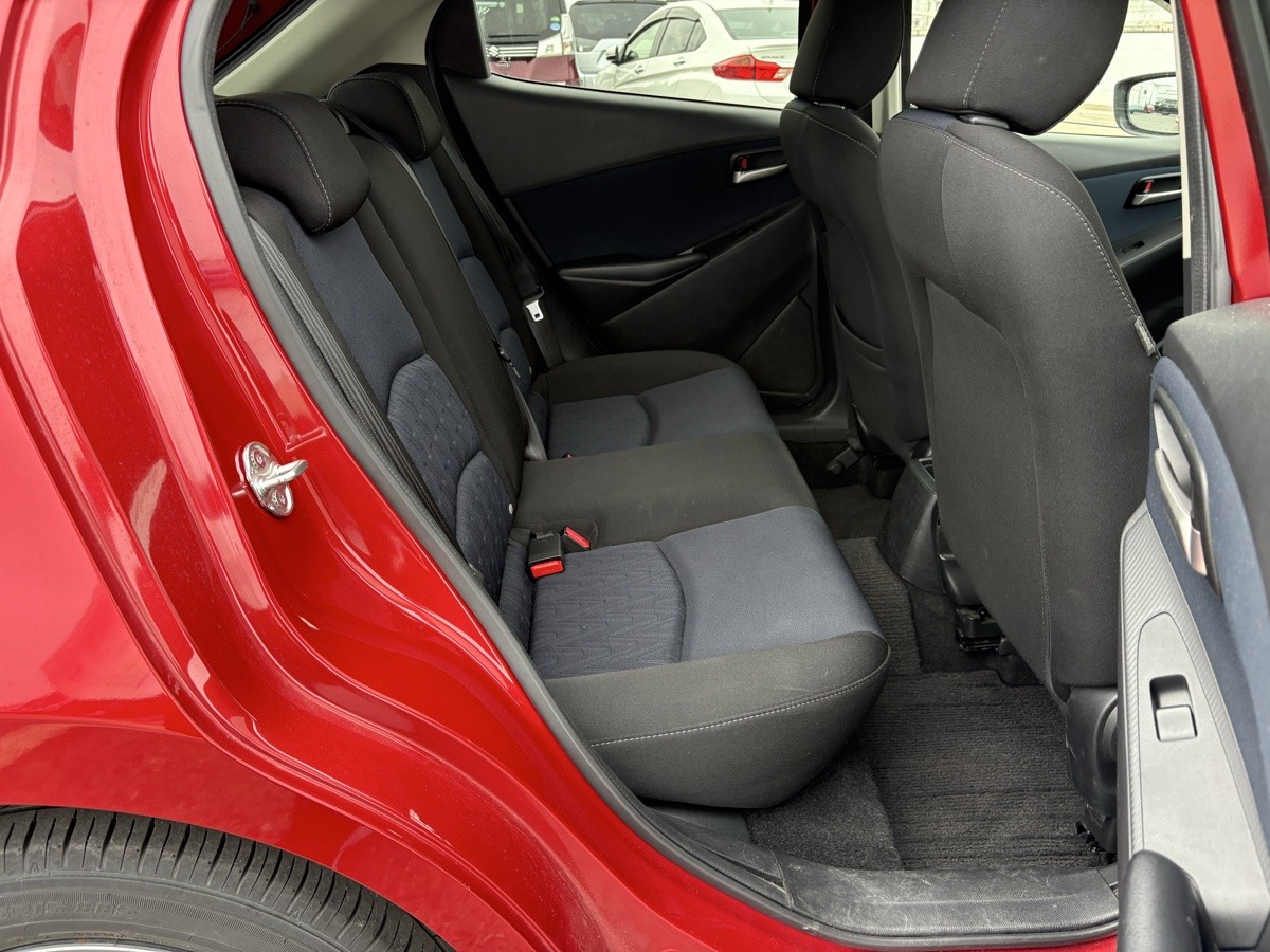 2015 Mazda Demio