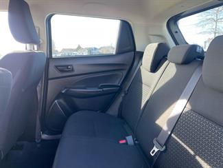 2018 Suzuki Swift - Thumbnail