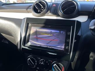 2018 Suzuki Swift - Thumbnail