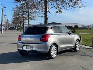 2018 Suzuki Swift - Thumbnail