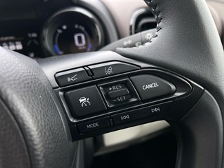 2020 Toyota Yaris - Thumbnail
