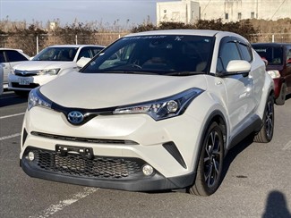 2017 Toyota C-HR - Thumbnail