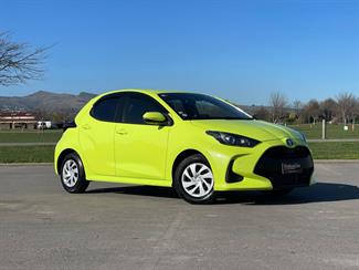2022 Toyota Yaris - Thumbnail