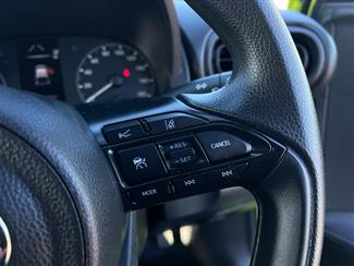 2022 Toyota Yaris - Thumbnail