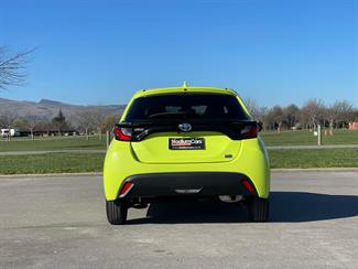 2022 Toyota Yaris - Thumbnail