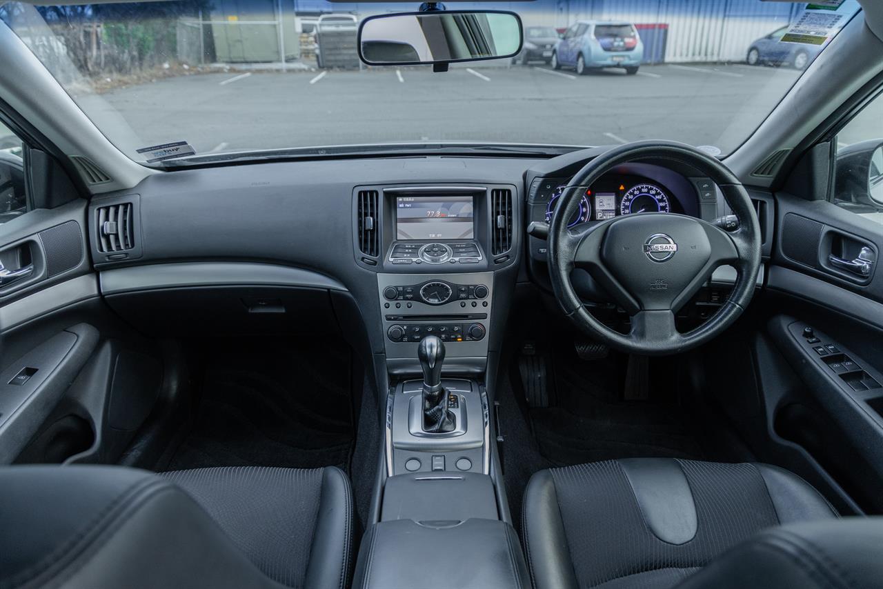 2011 Nissan Skyline