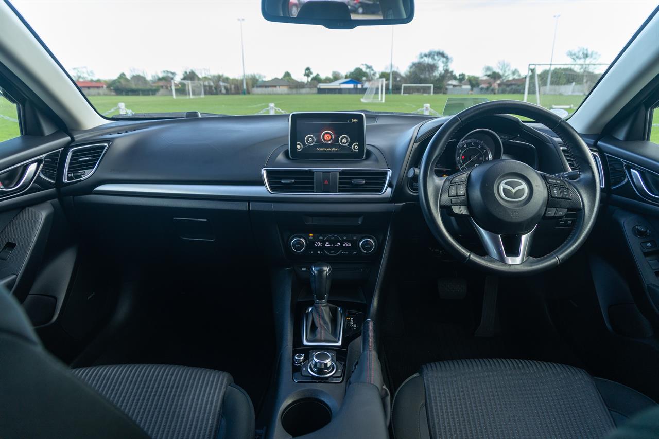 2013 Mazda Axela