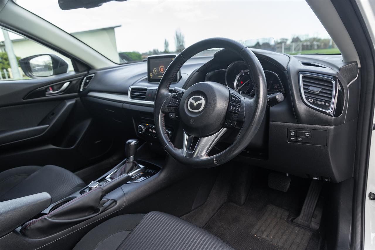 2013 Mazda Axela