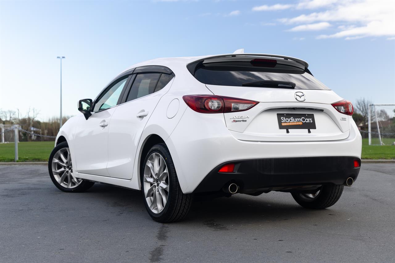2013 Mazda Axela