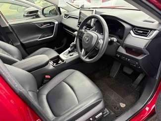 2019 Toyota RAV4 - Thumbnail