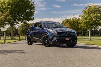 2019 Toyota C-HR - Thumbnail